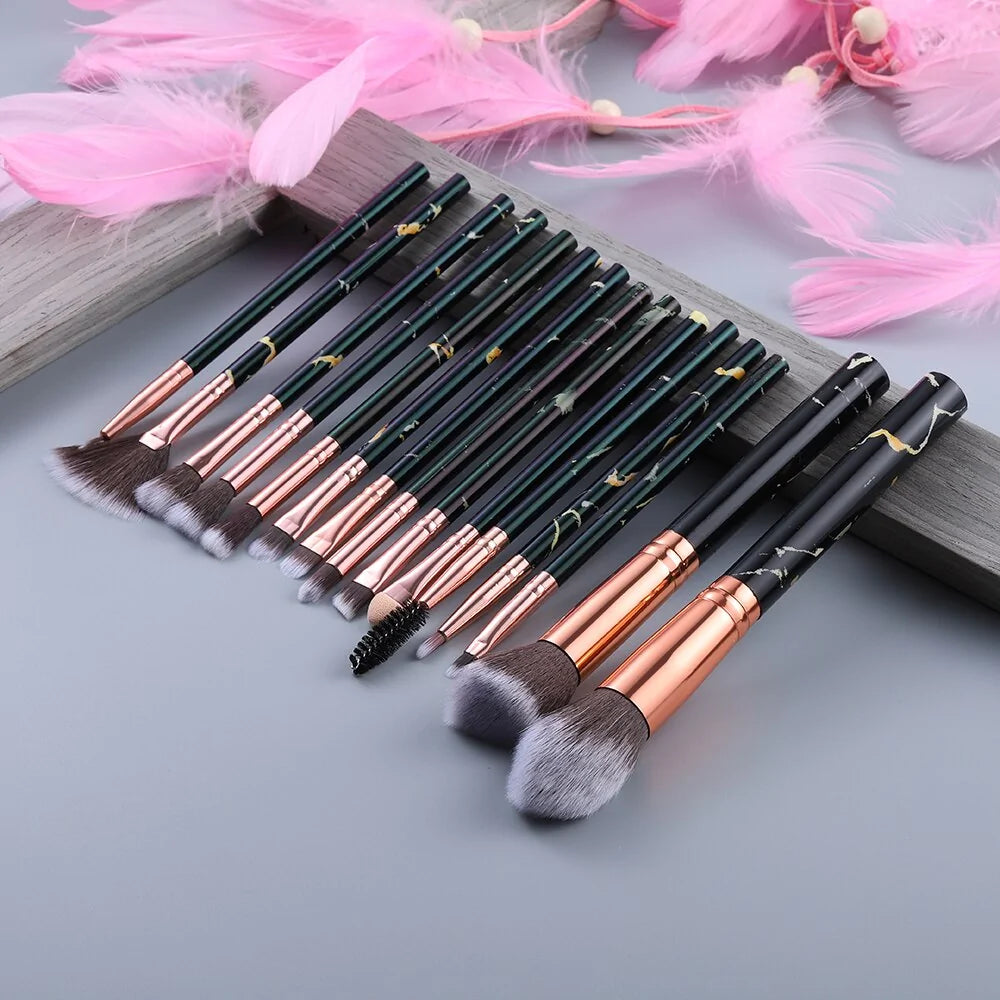 Flo Multifunctional Makeup Brush