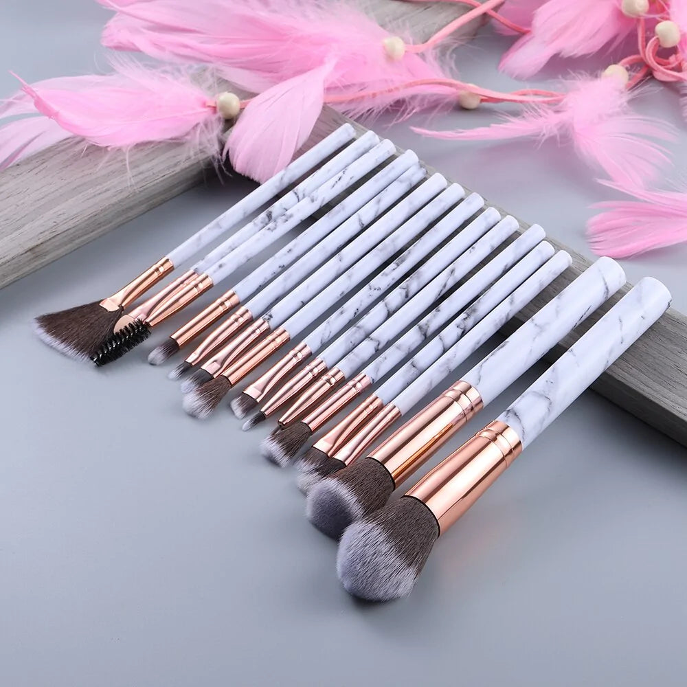 Flo Multifunctional Makeup Brush
