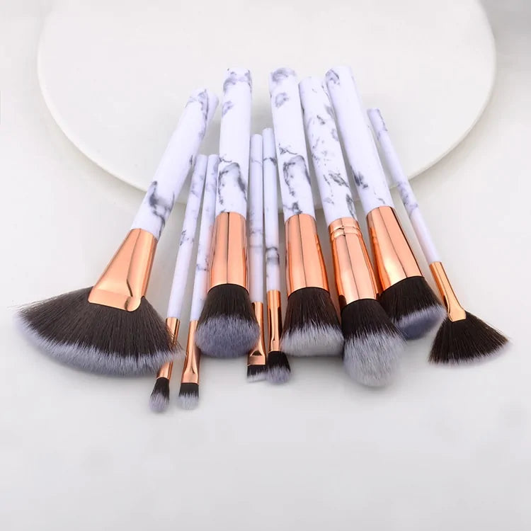 Flo Multifunctional Makeup Brush